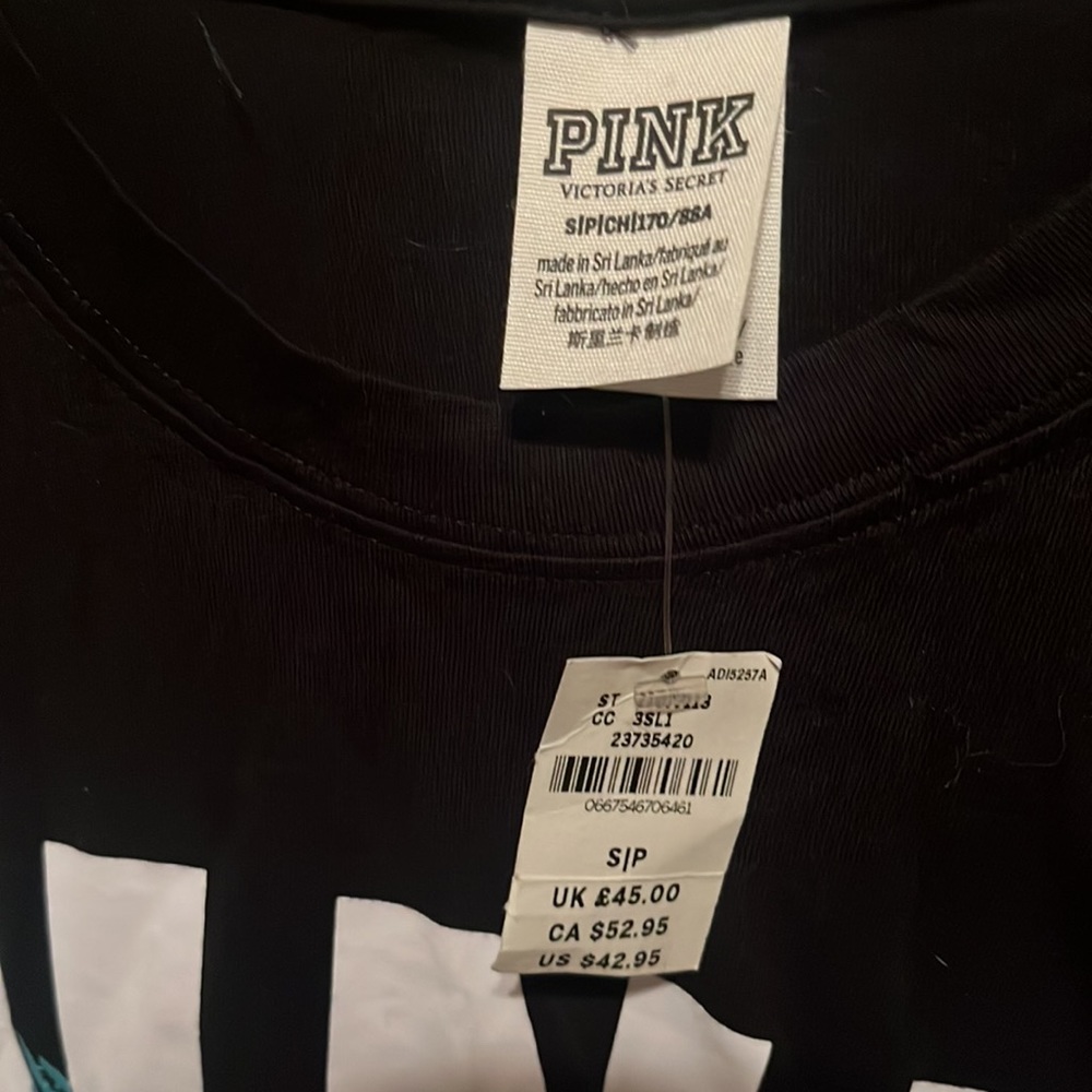 NWT embroidered VS PINK tee - Picture 5 of 6